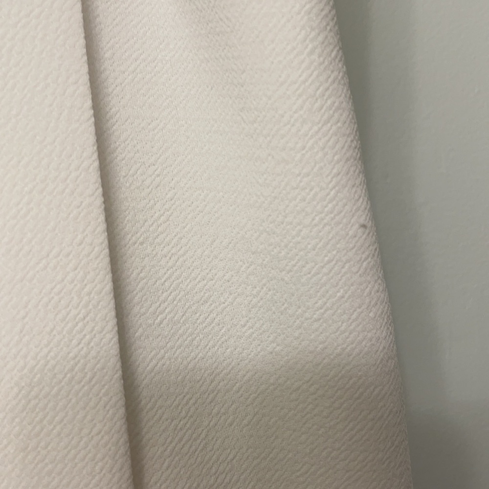 White BCBG Dress Size 4 - Picture 10 of 10
